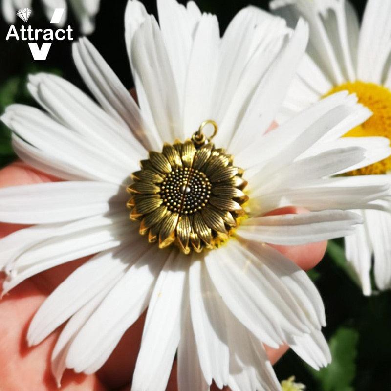 Sunflower Pendant Necklace - Rose’Mon Retail