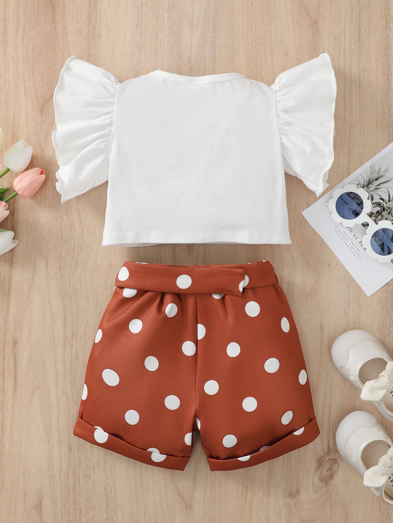 Girls Graphic Butterfly Sleeve Top and Polka Dot Shorts Set Trendsi