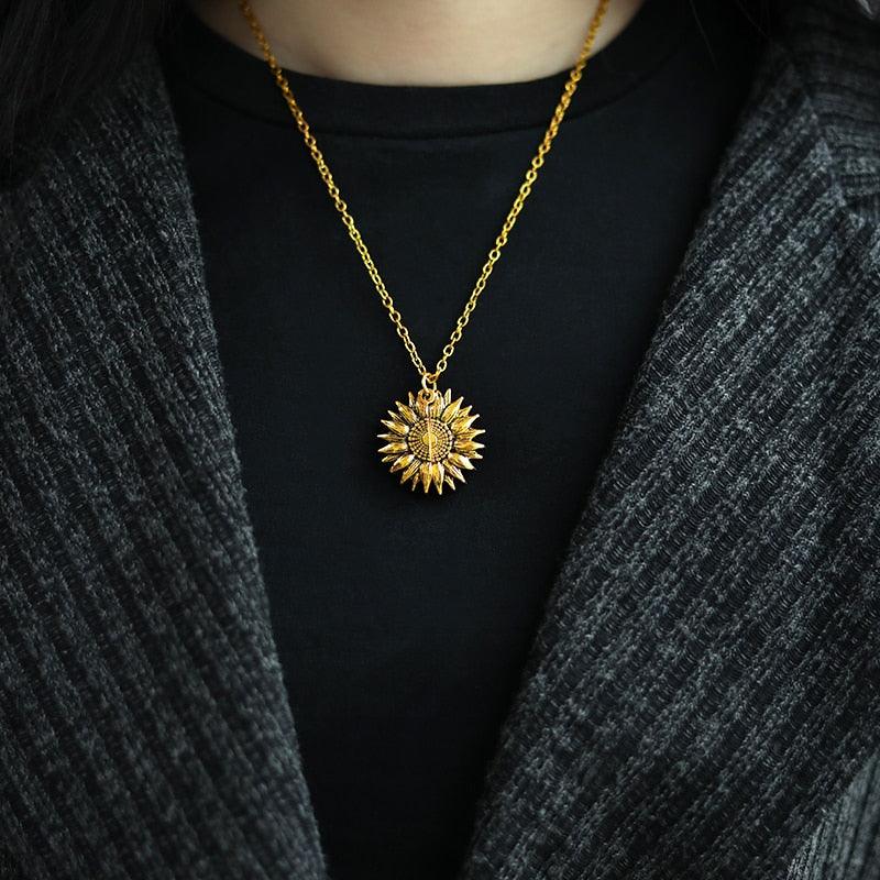 Sunflower Pendant Necklace - Rose’Mon Retail